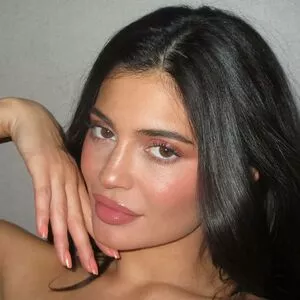 Kylie Jenner Onlyfans Leaked Nude Image #QJoQMJ53I4