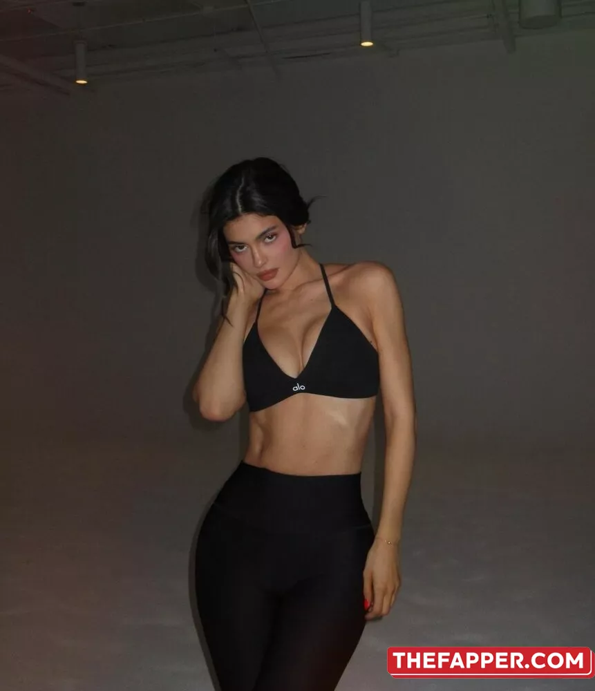 Kylie Jenner  Onlyfans Leaked Nude Image #Qae2bIm6Rx