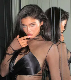 Kylie Jenner Onlyfans Leaked Nude Image #VKMkkFsZP8