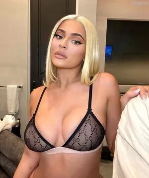 Kylie Jenner Onlyfans Leaked Nude Image #YkTzWSwyCk