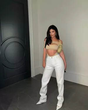 Kylie Jenner Onlyfans Leaked Nude Image #gWWtPk1y97