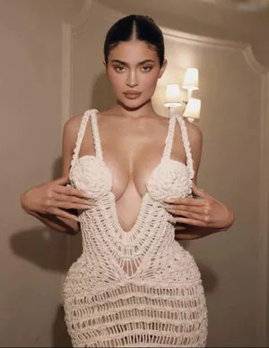 Kylie Jenner Onlyfans Leaked Nude Image #hTbf8Sxewf