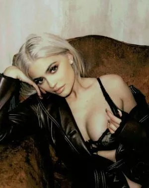Kylie Jenner Onlyfans Leaked Nude Image #jm7jt1edgi