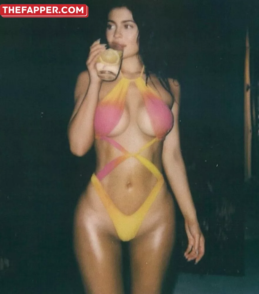 Kylie Jenner  Onlyfans Leaked Nude Image #knCdI8MAit