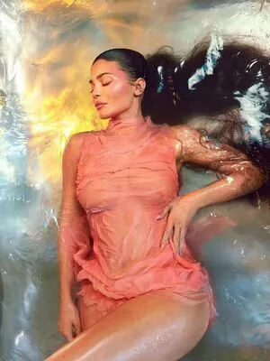 Kylie Jenner Onlyfans Leaked Nude Image #oHTZYIQanU