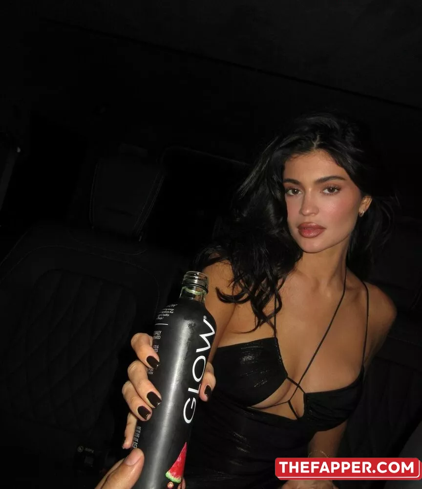 Kylie Jenner  Onlyfans Leaked Nude Image #zWuz6YQyqm