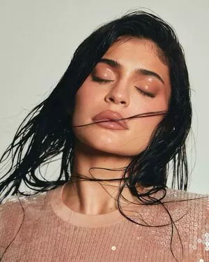 Kylie Jenner Onlyfans Leaked Nude Image #zq2fFmsf3t