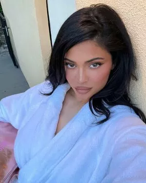 Kylie Jenner Onlyfans Leaked Nude Image #zylotbN11M