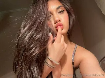 Kylienextdoor69 Onlyfans Leaked Nude Image #s23JNFI7JY