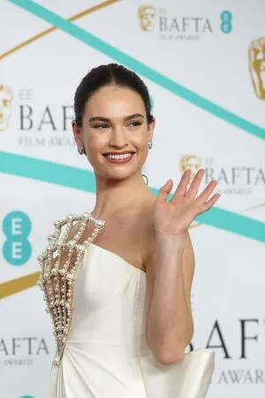 Lily James Onlyfans Leaked Nude Image #QMvrealgug