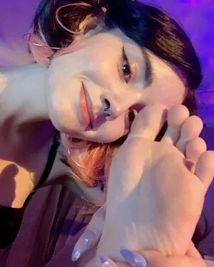 Loonassoftfeet Onlyfans Leaked Nude Image #CxKFrdhVje