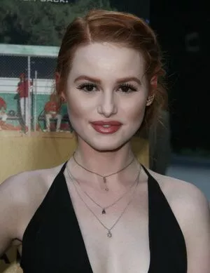 Madelaine Petsch Onlyfans Leaked Nude Image #A8x9SqALcc