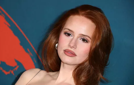 Madelaine Petsch Onlyfans Leaked Nude Image #UqNpphtnVe