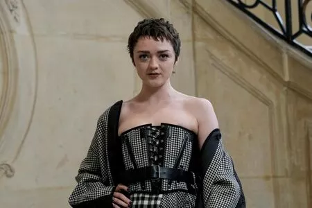 Maisie Williams Onlyfans Leaked Nude Image #1q77BVIFK5