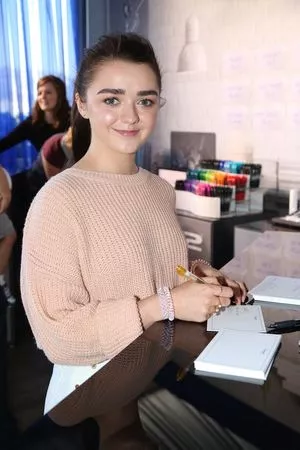 Maisie Williams Onlyfans Leaked Nude Image #AuiWar6cJw