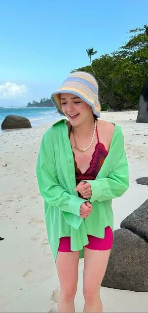 Maisie Williams Onlyfans Leaked Nude Image #IOR2IAqFOS