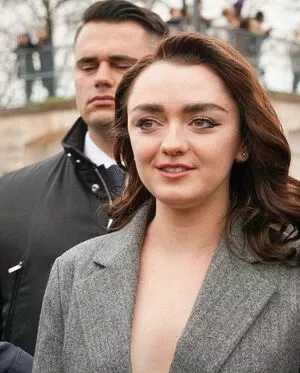 Maisie Williams Onlyfans Leaked Nude Image #UZdHxBIfZS