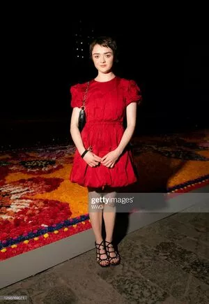 Maisie Williams Onlyfans Leaked Nude Image #s727PGJrTP