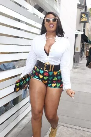 Megan Thee Stallion Onlyfans Leaked Nude Image #5tA7BUatQg