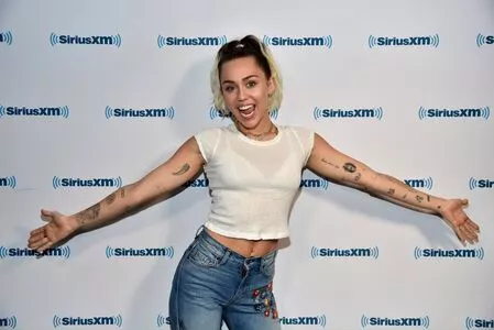 Miley Cyrus Onlyfans Leaked Nude Image #4o2j2zOG0h