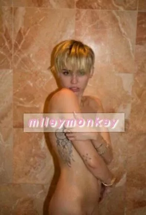 Miley Cyrus Onlyfans Leaked Nude Image #7mx8KNysdY