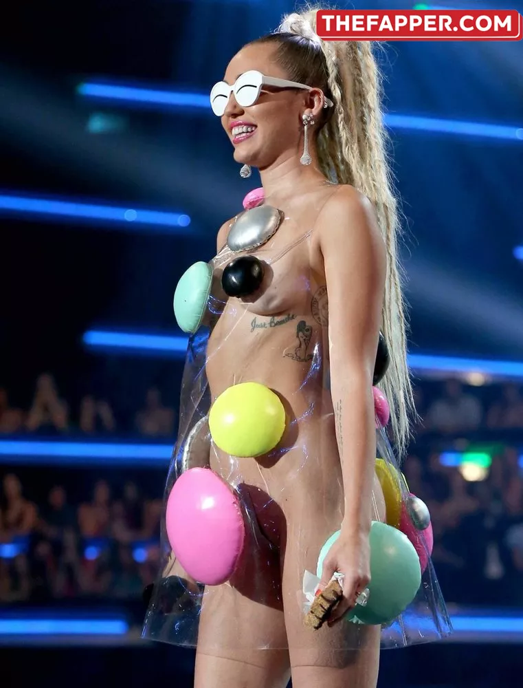 Miley Cyrus  Onlyfans Leaked Nude Image #8NeTUbhSoZ