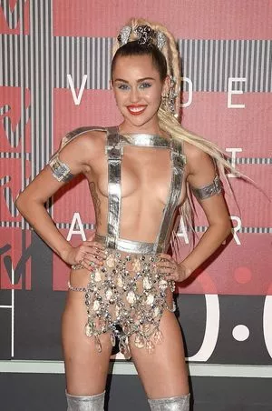 Miley Cyrus Onlyfans Leaked Nude Image #93SI60eN3x