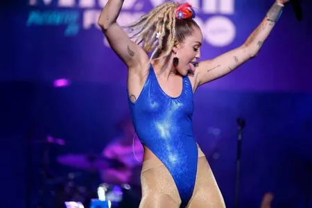 Miley Cyrus Onlyfans Leaked Nude Image #AfR5NOZewd