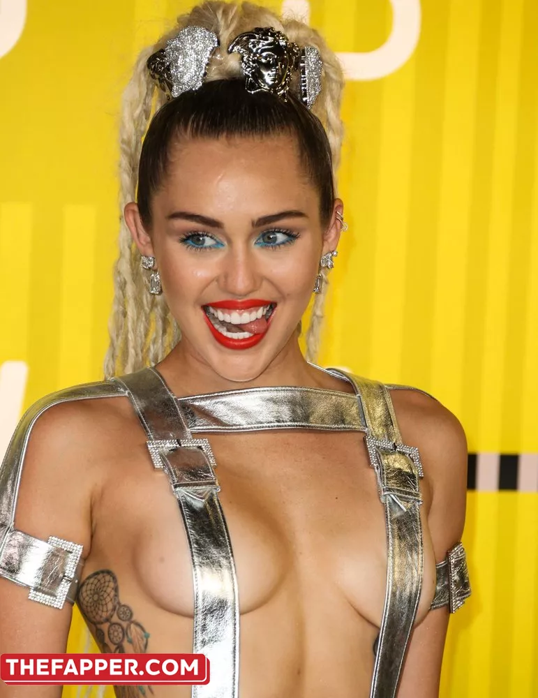 Miley Cyrus  Onlyfans Leaked Nude Image #BM1xAzcD6c