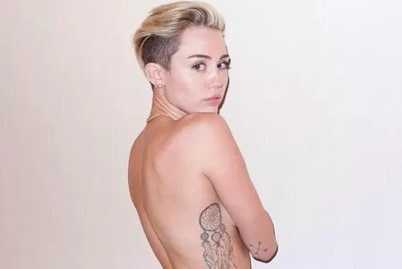 Miley Cyrus Onlyfans Leaked Nude Image #D9as7QqWtx