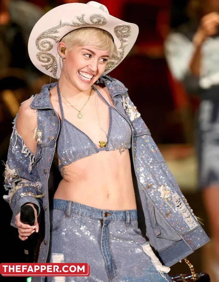 Miley Cyrus  Onlyfans Leaked Nude Image #JqvVP7WDTl