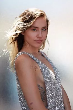 Miley Cyrus Onlyfans Leaked Nude Image #KqLNdohuSX