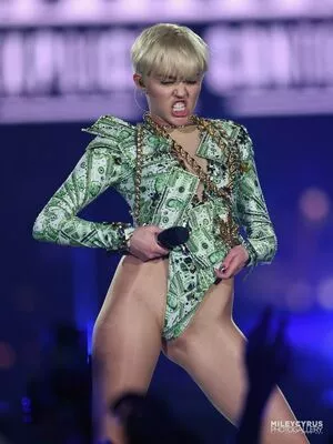 Miley Cyrus Onlyfans Leaked Nude Image #MicbinFg6V
