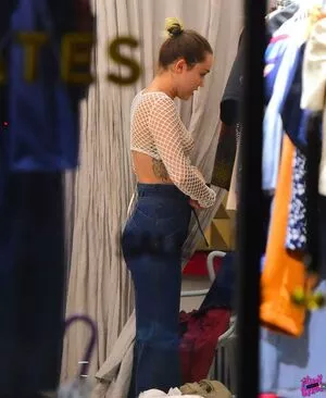 Miley Cyrus Onlyfans Leaked Nude Image #b5poGeqRuZ