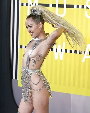 Miley Cyrus Onlyfans Leaked Nude Image #c3gaYBmP7g