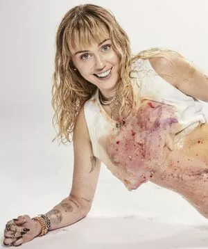 Miley Cyrus Onlyfans Leaked Nude Image #emV0xMFyKT