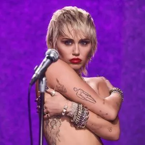 Miley Cyrus Onlyfans Leaked Nude Image #fPwGjduNEB