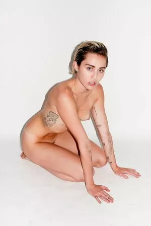 Miley Cyrus Onlyfans Leaked Nude Image #kegBB2Tams