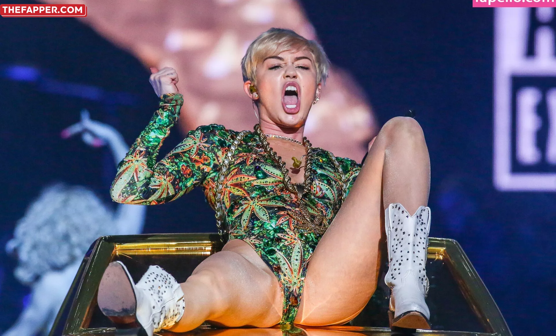 Miley Cyrus  Onlyfans Leaked Nude Image #mxZCKzpCIS