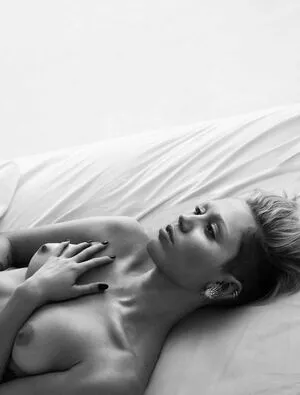 Miley Cyrus Onlyfans Leaked Nude Image #uzUmsN7dTj