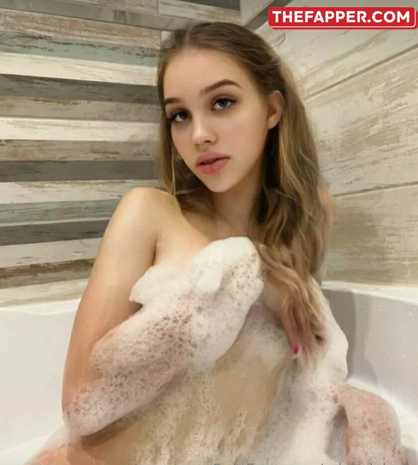 Mishelclark  Onlyfans Leaked Nude Image #0p0B53p2DP