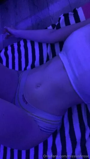 Misslushrose Onlyfans Leaked Nude Image #MYXLBZHGGe