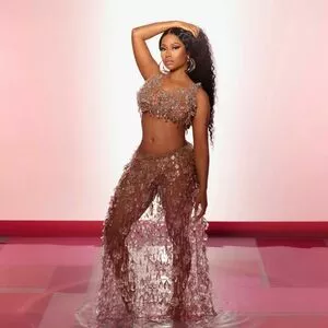 Nicki Minaj Onlyfans Leaked Nude Image #Piv28nrAAE