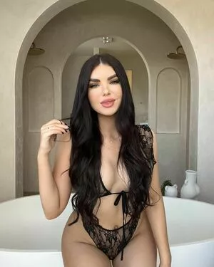 Nicole Thorne OnlyFans Leak qFyeIUlqYw