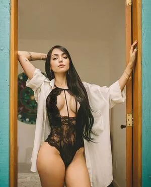 Nyvi Estephan Onlyfans Leaked Nude Image #mhnyQYJ5pg