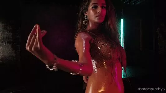 Poonam Pandey OnlyFans Leak 87M7ta9yxm