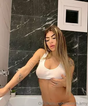 Queen.amy Onlyfans Leaked Nude Image #kZhOLH8ua1