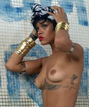 Rihanna Onlyfans Leaked Nude Image #40DSzgeJ6k