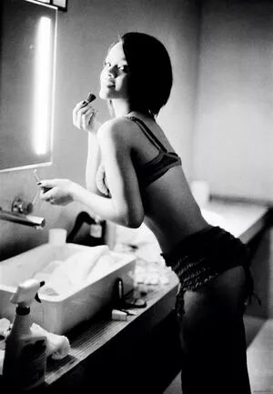 Rihanna Onlyfans Leaked Nude Image #9EkCM6Hwqb