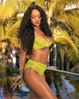 Rihanna Onlyfans Leaked Nude Image #A3ZTYeNbKp